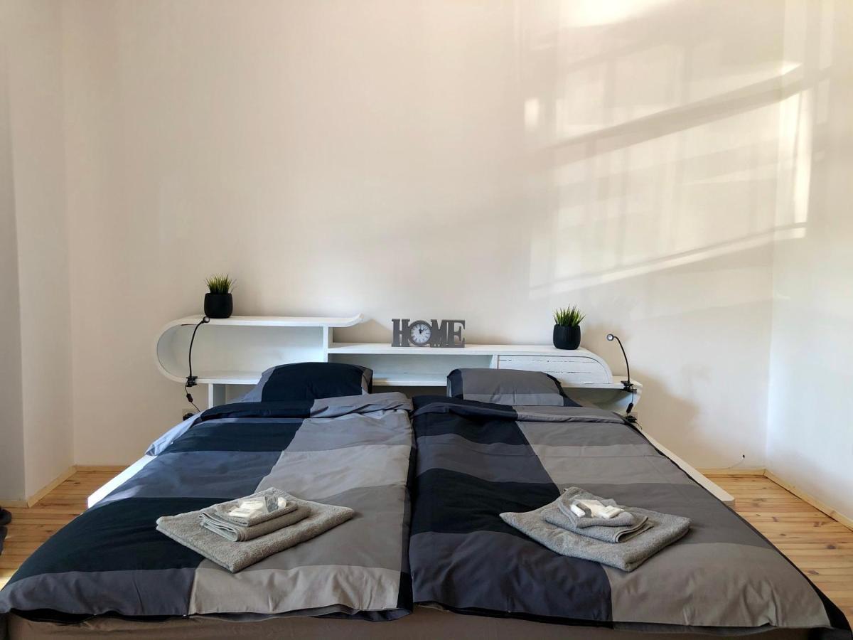 Spacious Modern Vintage Flat In The Heart Of * Софія