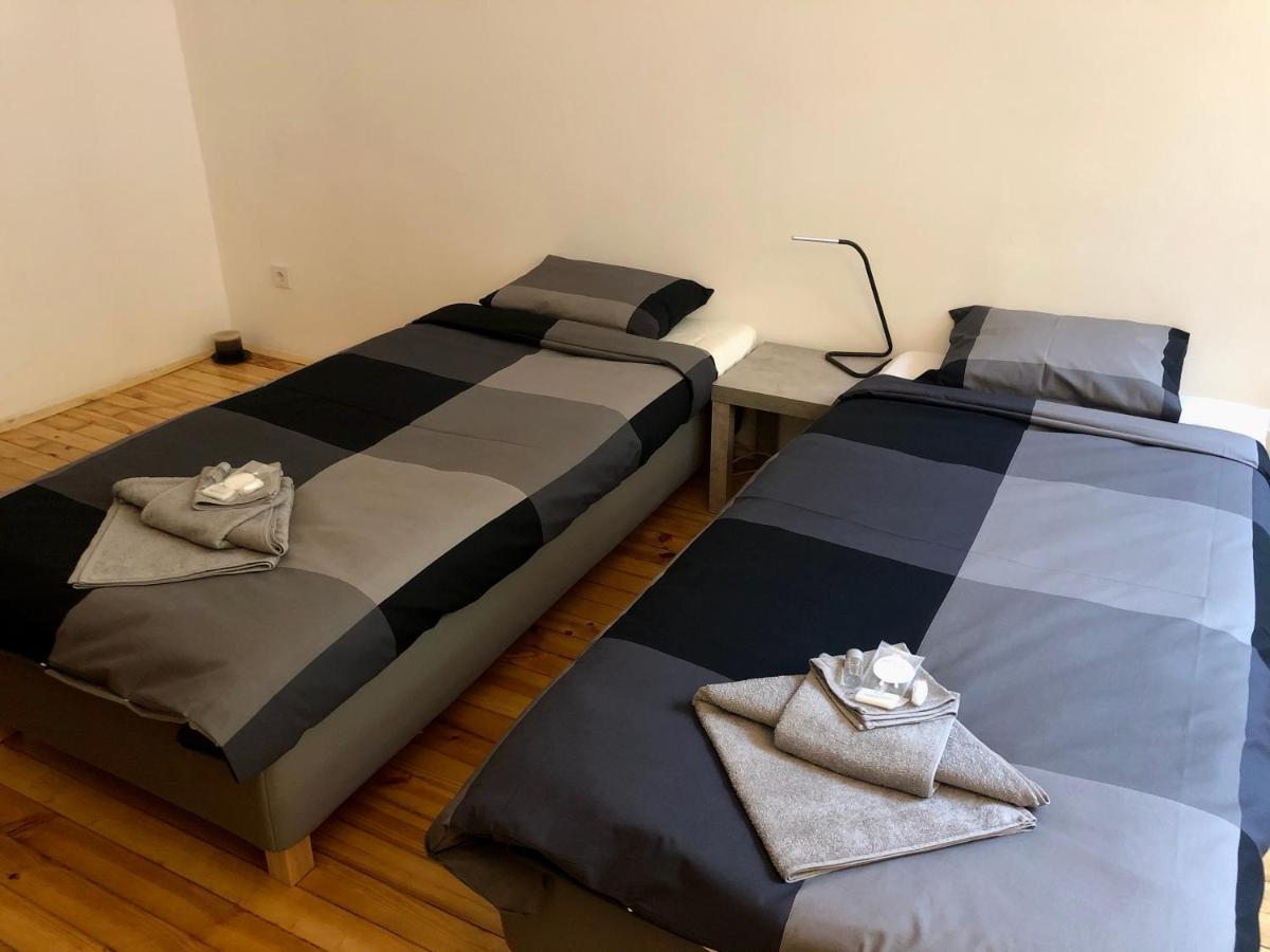 Апартаменти Spacious Modern Vintage Flat In The Heart Of Софія